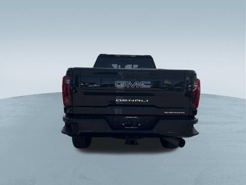 Used 2025 GMC Sierra 2500 Denali Ultimate w/ Max Trailering Package AWD/4WD image 7