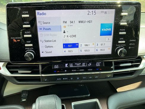 Certified 2021 Toyota Sienna XLE FWD image 18