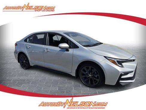 Used 2024 Toyota Corolla SE FWD image 1