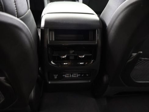 Used 2024 Jeep Grand Cherokee Limited AWD/4WD image 56