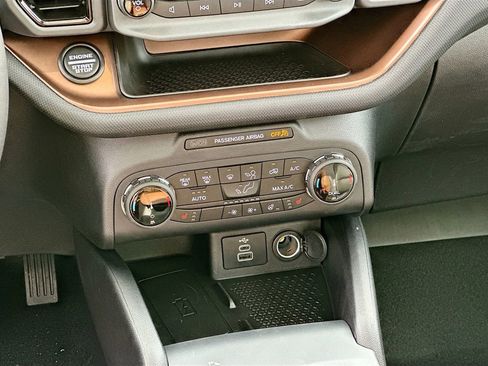 Used 2024 Ford Bronco Sport Outer Banks w/ Tech Package image 9