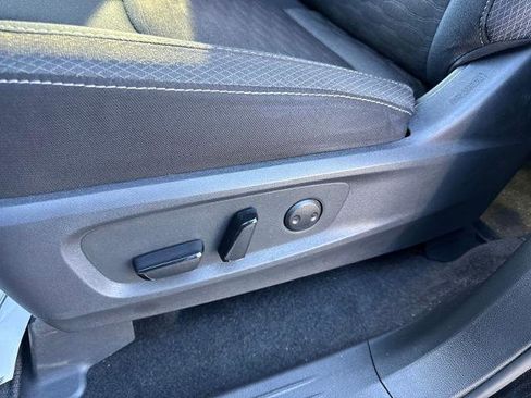 Certified 2024 Nissan Pathfinder SV image 21