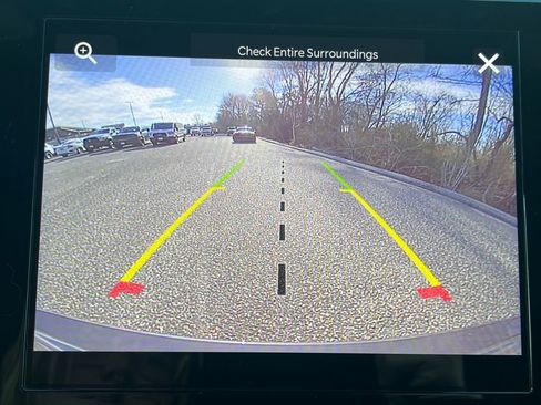 New 2025 Jeep Grand Cherokee Altitude image 8