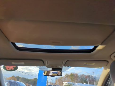 Used 2016 Honda Odyssey EX-L image 25