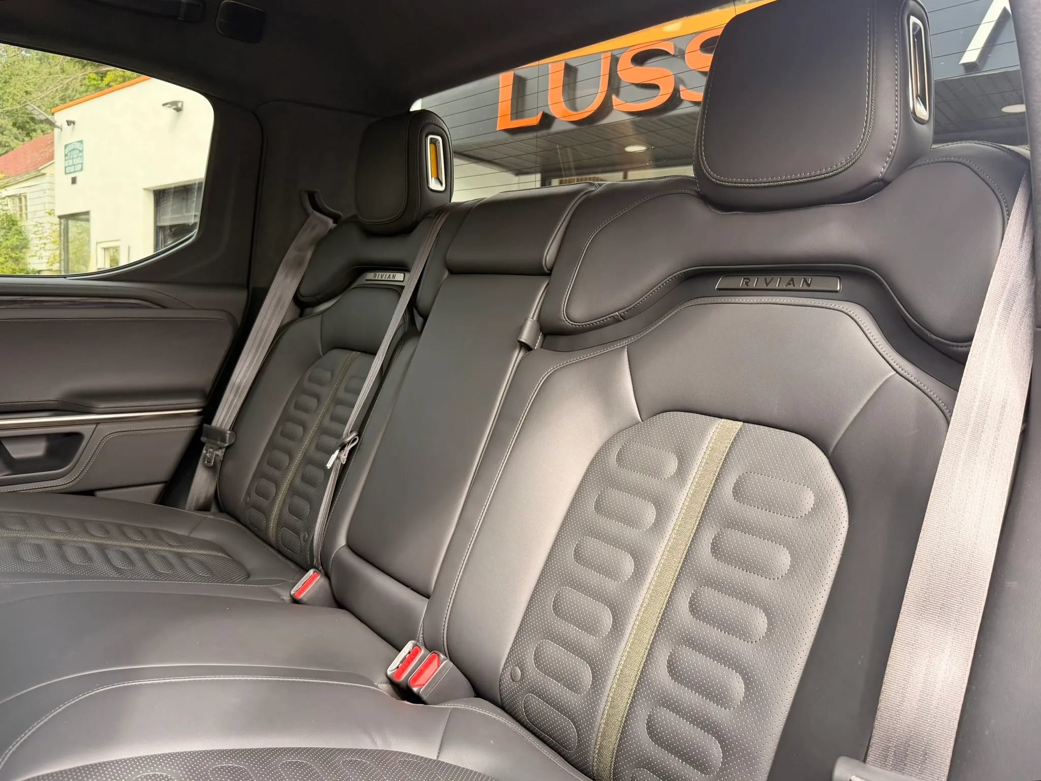 Used 2022 Rivian R1T Adventure AWD/4WD image 54