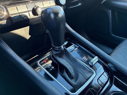 Used 2023 Jeep Compass Limited AWD/4WD image 26
