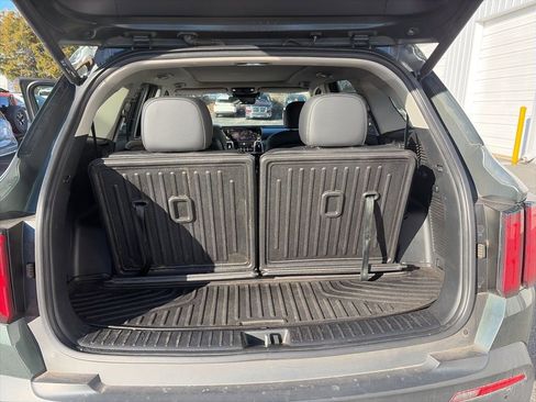 Used 2022 Kia Sorento SX Prestige image 10