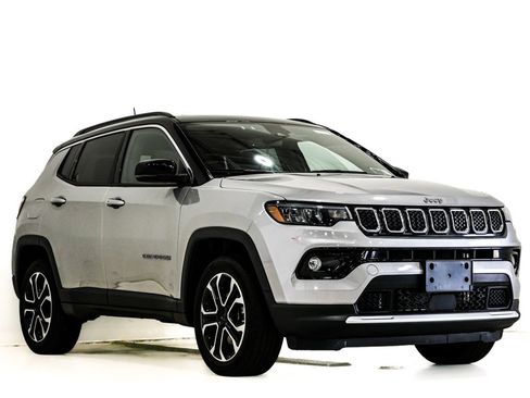Used 2023 Jeep Compass Limited w/ Sun and Sound Group AWD/4WD image 1