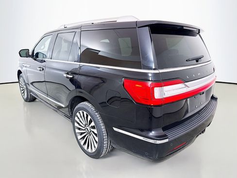 Used 2019 Lincoln Navigator Reserve image 5