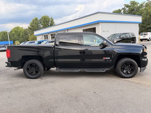 Used 2017 Chevrolet Silverado 1500 LTZ Z71 w/ LTZ Plus Package AWD/4WD image 14