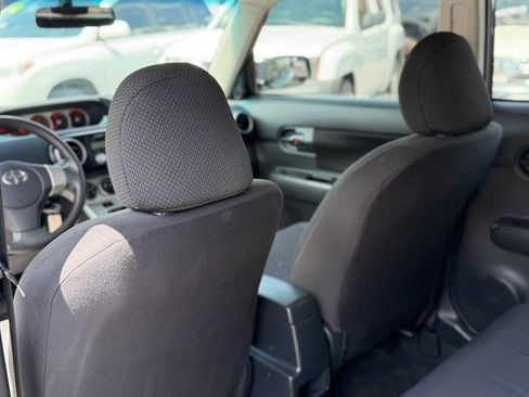 Used 2009 Scion xB FWD image 46