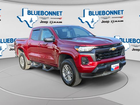 Used 2023 Chevrolet Colorado LT w/ LT Convenience Package RWD image 3