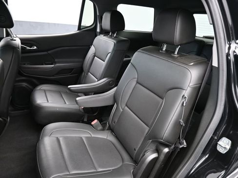 Used 2021 GMC Acadia SLT image 34