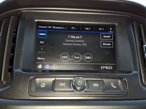 Used 2021 Chevrolet Colorado W/T w/ Custom Special Edition image 18