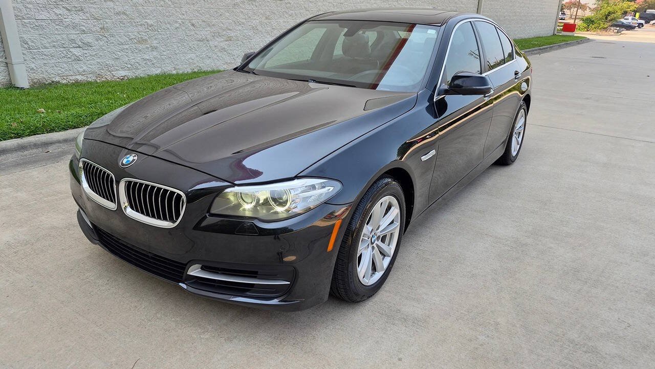 Used 2014 BMW 528i xDrive Sedan AWD/4WD image 1