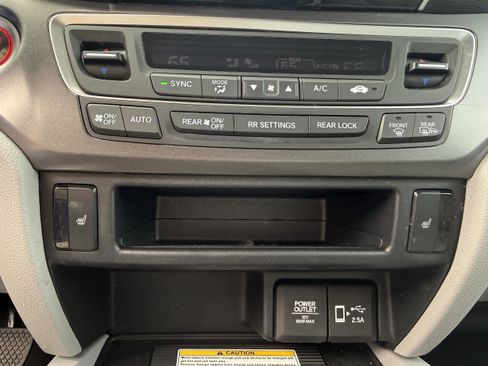 Used 2021 Honda Pilot Special Edition image 18