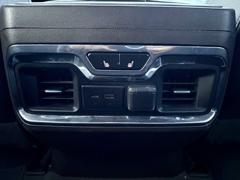 Used 2020 GMC Sierra 3500 Denali w/ Denali Ultimate Package image 23