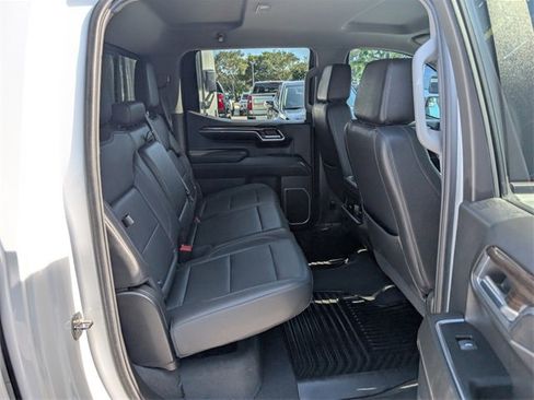 Used 2023 Chevrolet Silverado 1500 LT w/ Leather Package image 15