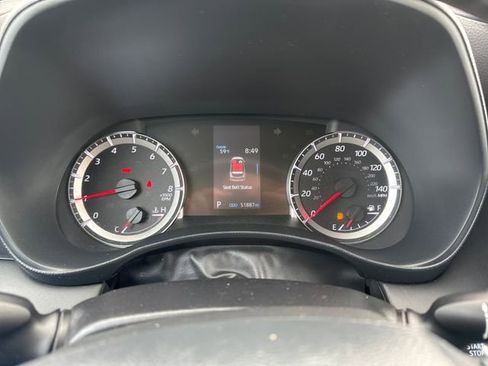 Used 2022 Toyota Highlander LE image 26