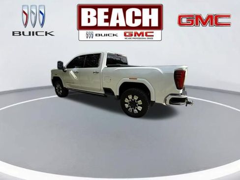 Used 2024 GMC Sierra 2500 Denali w/ Denali Reserve Package AWD/4WD image 3