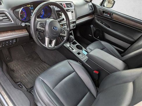 Used 2017 Subaru Outback 2.5i Limited image 10