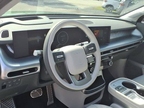 New 2026 Hyundai Ioniq 9 Calligraphy image 8