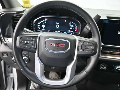 Used 2024 GMC Sierra 1500 Elevation AWD/4WD image 15