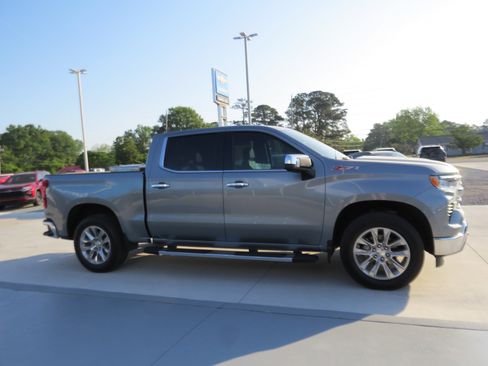 Certified 2023 Chevrolet Silverado 1500 LTZ AWD/4WD image 6