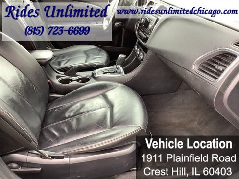 Used 2014 Chrysler 200 Limited image 23