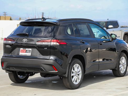 New 2026 Toyota Corolla Cross LE image 5