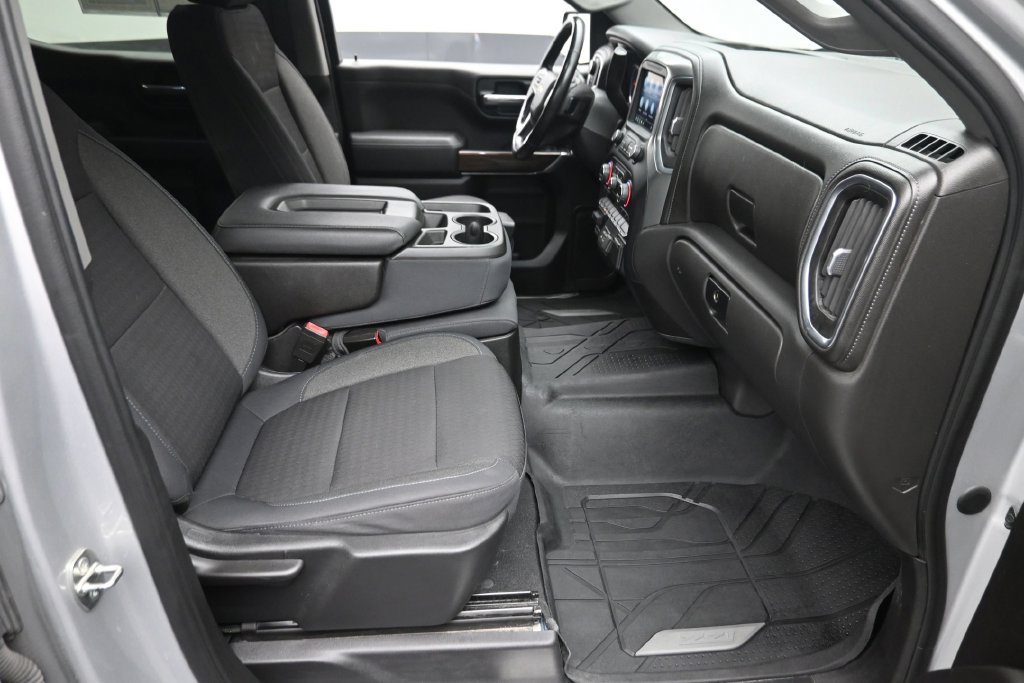 Used 2019 Chevrolet Silverado 1500 LT w/ All-Star Edition AWD/4WD image 9