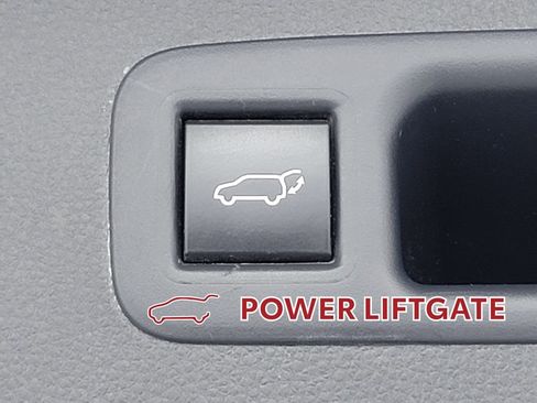 Used 2022 Toyota Highlander XLE image 27