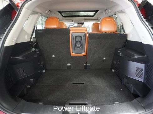 Used 2018 Nissan Rogue SL image 6