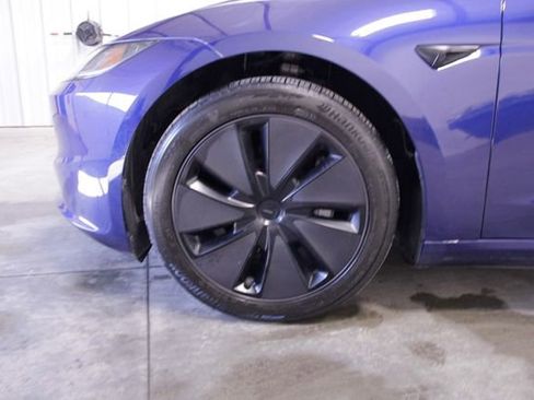 Used 2025 Tesla Model 3 Long Range image 10