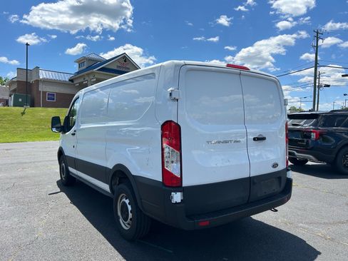 Used 2023 Ford Transit 250 Low Roof RWD image 7