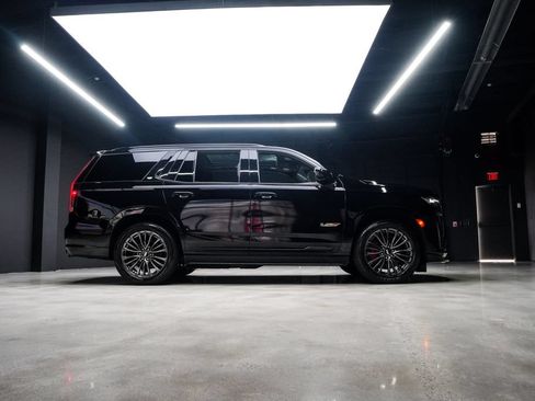 Used 2023 Cadillac Escalade V AWD/4WD image 10