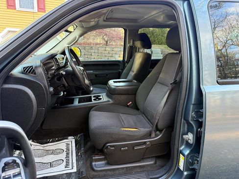 Used 2010 GMC Sierra 1500 SLE image 8