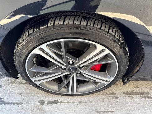 Used 2025 Genesis G70 2.5T w/ Sport Prestige Package image 20