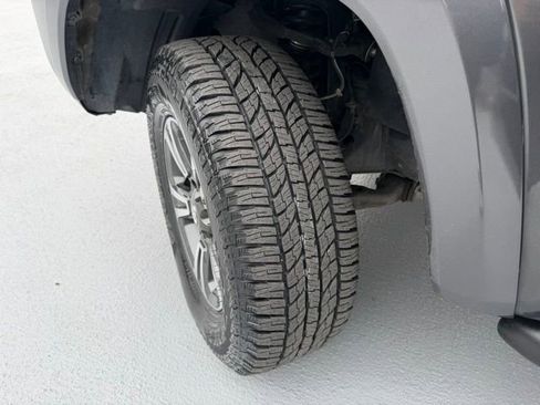 Used 2018 Toyota Tacoma TRD Sport w/ Technology Package image 22