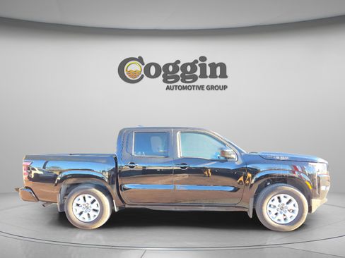 Certified 2024 Nissan Frontier SV w/ SV Convenience Package image 6