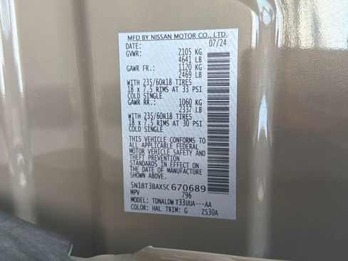Certified 2025 Nissan Rogue SV FWD image 28
