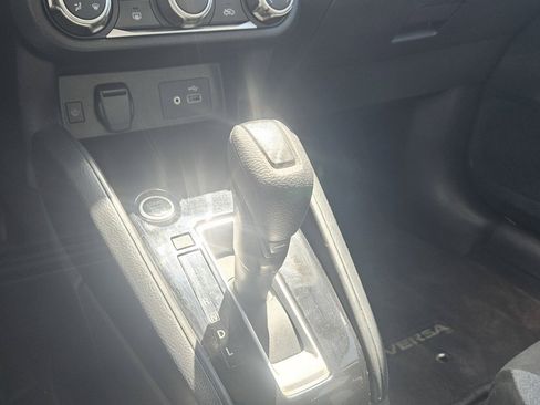 Used 2023 Nissan Versa SV FWD image 14