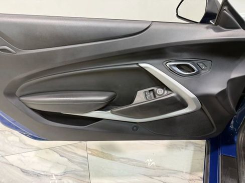 Used 2020 Chevrolet Camaro SS image 10