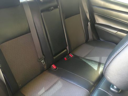Used 2017 Toyota Corolla SE image 14