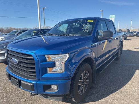 Used 2017 Ford F150 XLT w/ Equipment Group 302A Luxury image 2