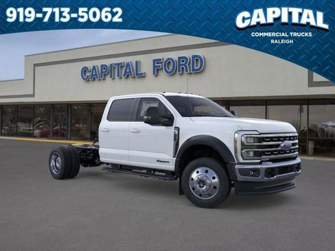 New 2026 Ford F550 4x4 Crew Cab image 7