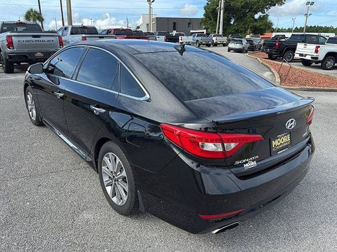 Used 2016 Hyundai Sonata Limited w/ Option Group 04 FWD image 6