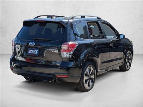Used 2017 Subaru Forester 2.5i Limited image 5