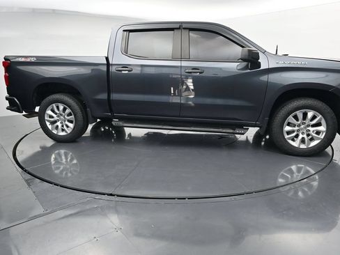 Used 2021 Chevrolet Silverado 1500 Custom AWD/4WD image 9