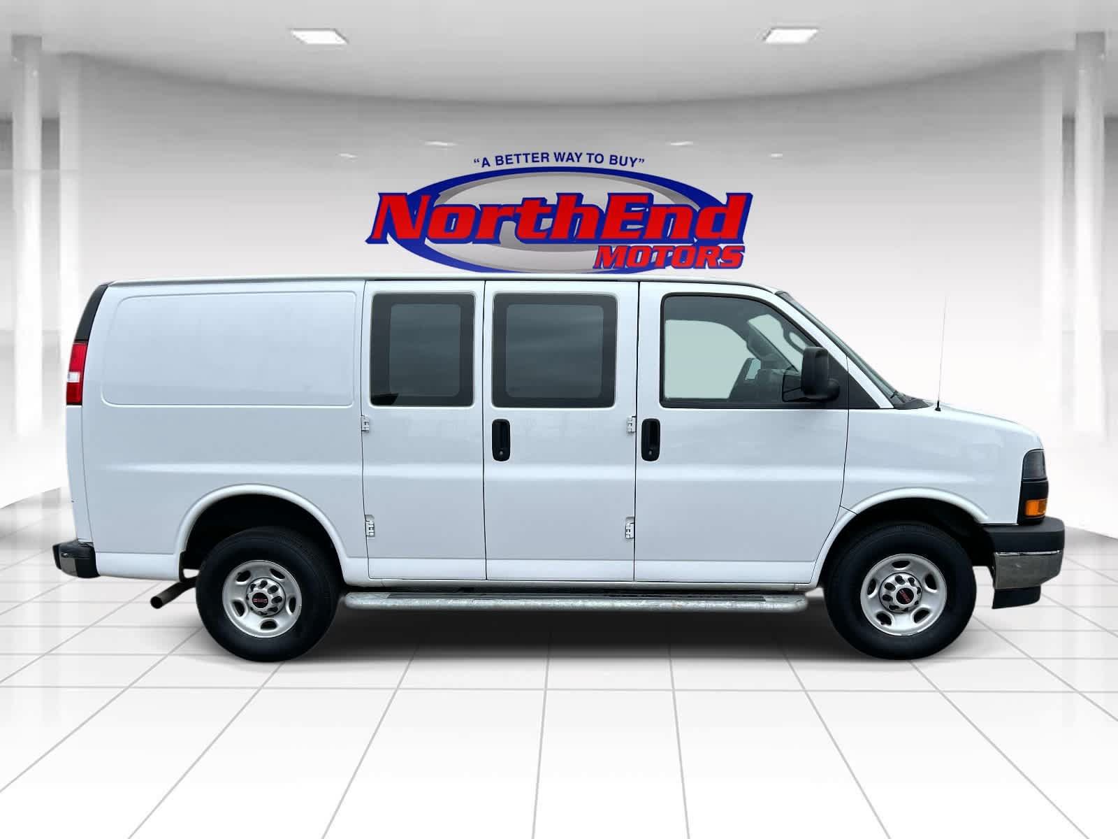 Used 2024 GMC Savana 2500 w/ Driver Convenience Package RWD image 2